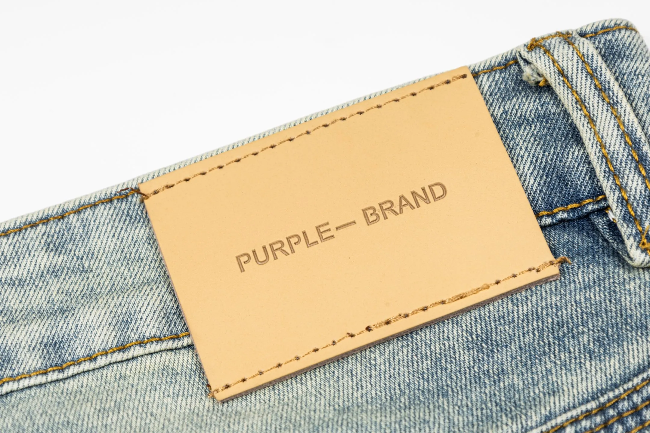 145 PURPLE BRAND 26 New Arrival Embroidered Hole Patch Sale Ink Wash Jeans True to restore the ultimate Vintage texture three-dimensional version Loose and comfortable, not picky about the body shape Makes you look taller and slimmer Factory Seiko Original factory quality control Same Style for men and women Can be paired with Versatile Recommended by Versatile Must-have jeans for all seasons Fashionistas have been disappointed From the quality selection of fabrics, the tailoring of details, and the matching of patterns are impeccable! The upper body is so handsome when worn...it can be easily worn by men, women and children! The craftsmanship is made of heavy-duty washed pure cotton denim fabric. After washing, it is soft and thick. It is very stylish when worn on the body. Color: Blue Style number: # Size: 28 30 32 34 36
